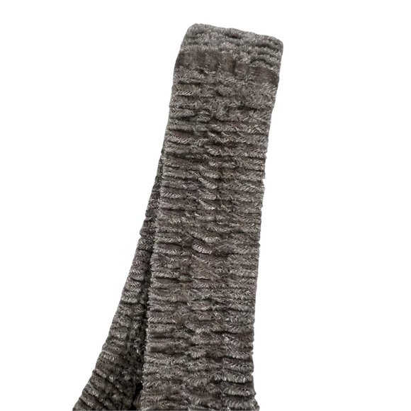 SKIMS Velvet Stretch Plunge Bra in Amethyst - Picture 10 of 12